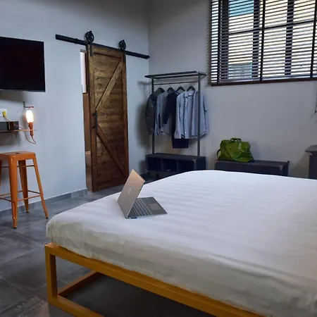 Garage47 Storica Officina Meccanica Loft In *