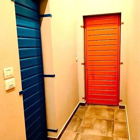 Garage47 Storica Officina Meccanica Loft In Pienza