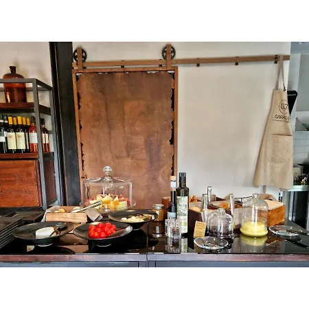 Garage47 Storica Officina Meccanica Loft In Panzió