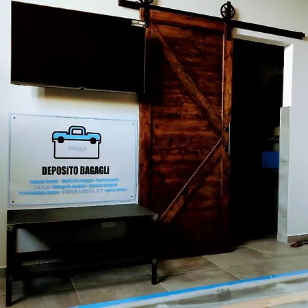 Garage47 Storica Officina Meccanica Loft In 皮恩扎
